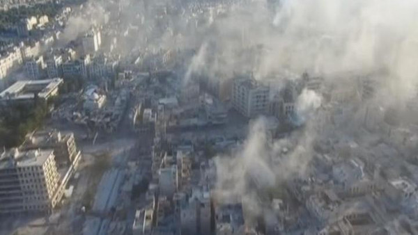 مقتل  43 مدنياً في قصف جوي على حلب