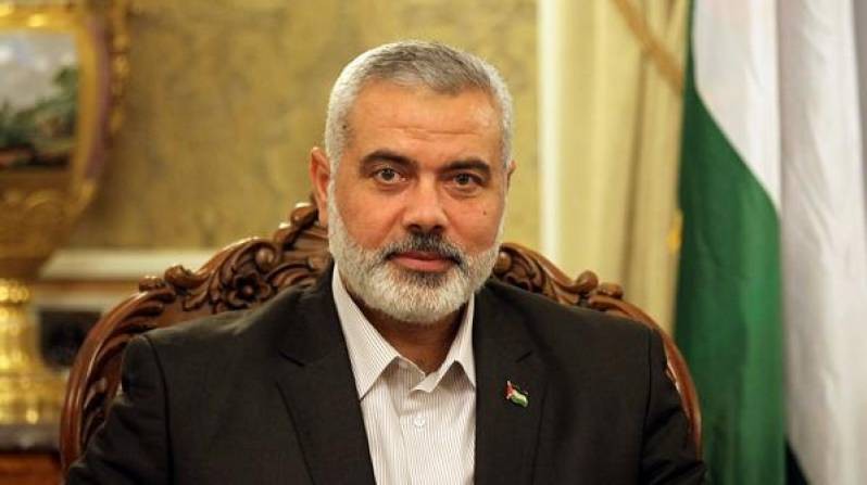 هنية: غزة التي حاصروها وجوعوها وتآمروا عليها تخرج من تحت الأنقاض
