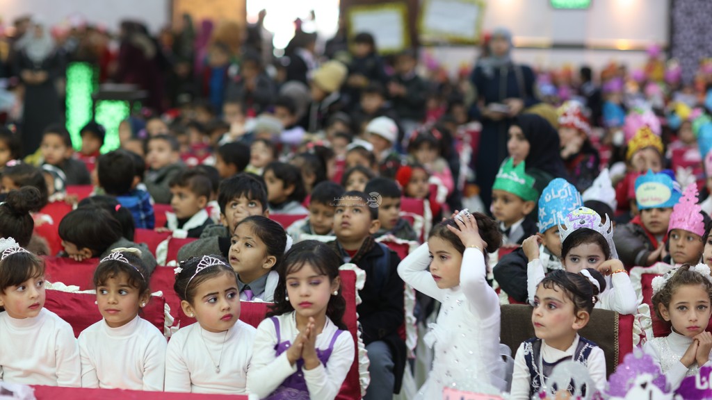بالصور: الجمعية التعاونية تختتم مشروع توزيع الوجبات الساخنة