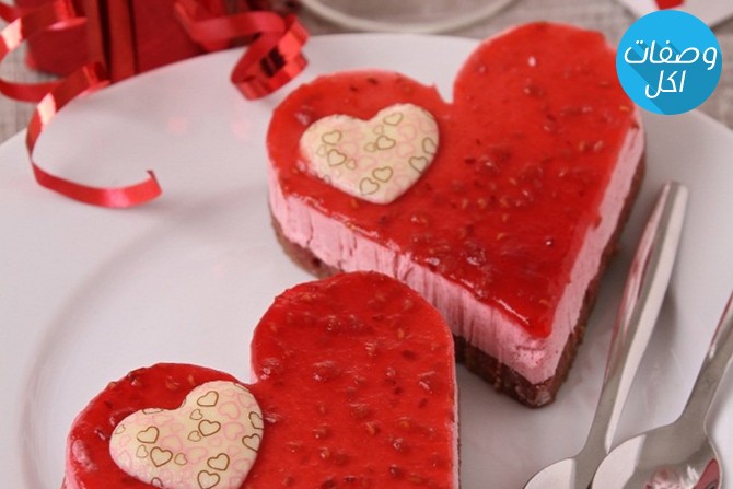 طريقة عمل لبن الزبادي بالتوت والفستق