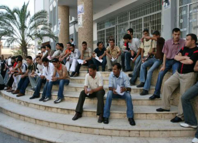معدل البطالة في قطاع غزة يرتفع إلى 60%