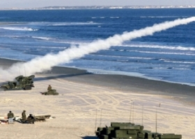 الاحتلال يزعم : حماس و الجهاد أطلقتا 1800 صاروخاً تجريبياً تجاه البحر منذ 2014