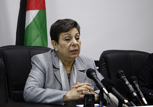 عشراوي تشيد بدور نساء فلسطين في النضال الوطني