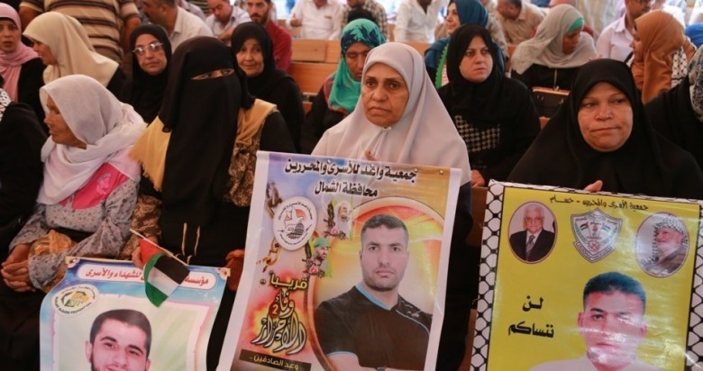  ذوو معتقلي "ايشل" يتوجهون اليوم لزيارة أبنائهم