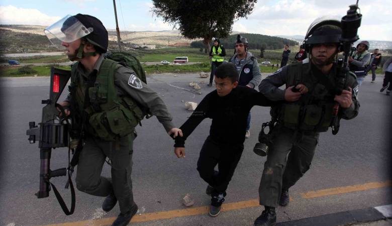قوات الاحتلال تعتقل 9 مواطنين من الضفة والقدس بينهم طفل ونائب