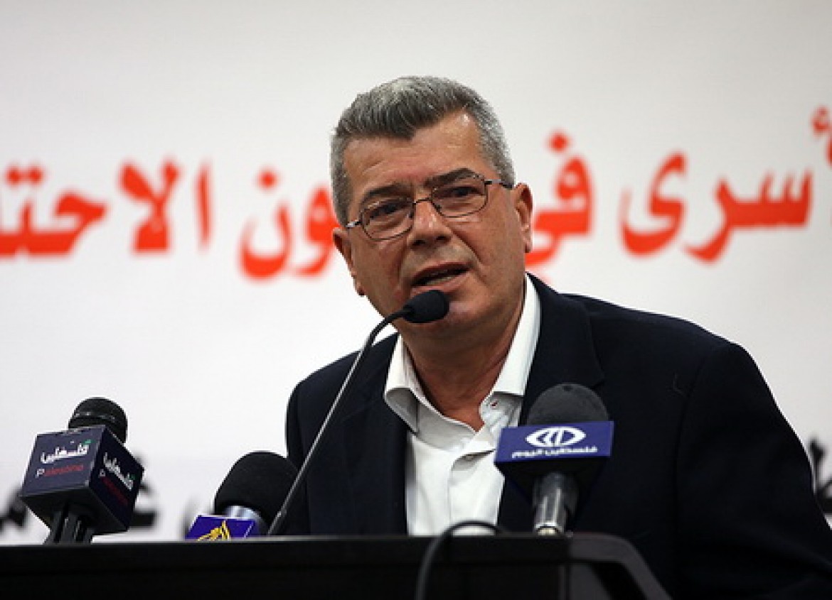 بالصور: قراقع يطالب بدعم إسلامي لقضية الأسرى داخل سجون الاحتلال