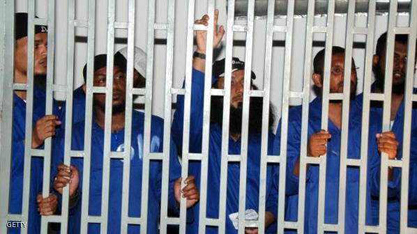 مسلحو القاعدة يحررون مئات السجناء بحضرموت