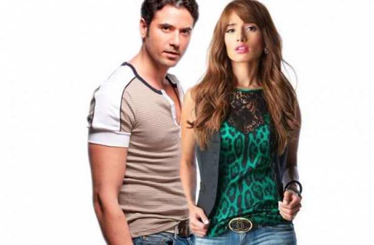 زينة تسخر من أحمد عز بهذه الصورة!