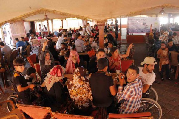 محافظة رام الله توزع الألعاب على أطفال من ذوي الإعاقة