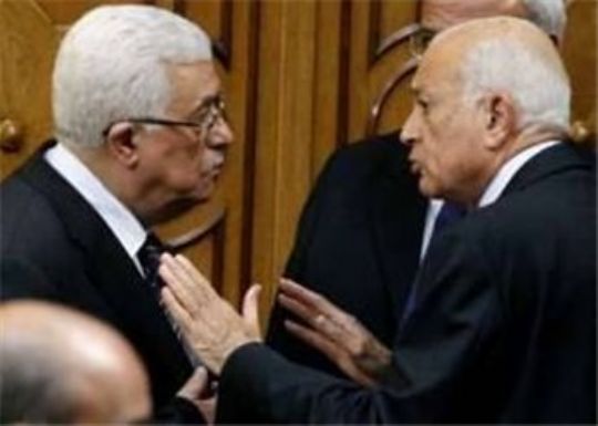 في مقر إقامته بمصر ..الرئيس عباس يستقبل نبيل العربي