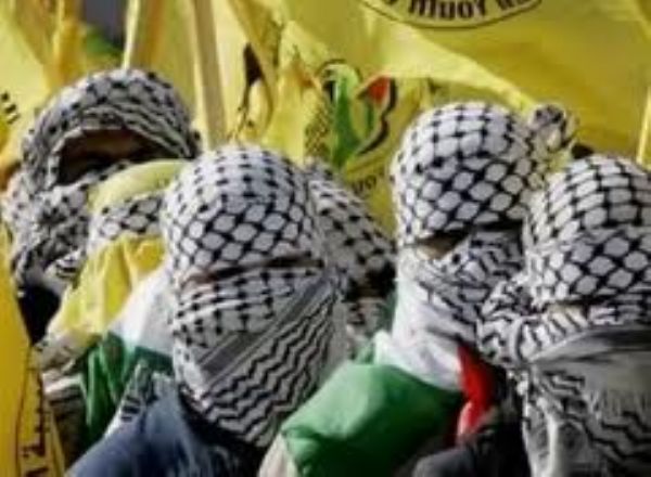 فتح تنعي شهيدين الأجهزة الأمنية بنابلس وتطالب بتقديم المعتدين للعدالة