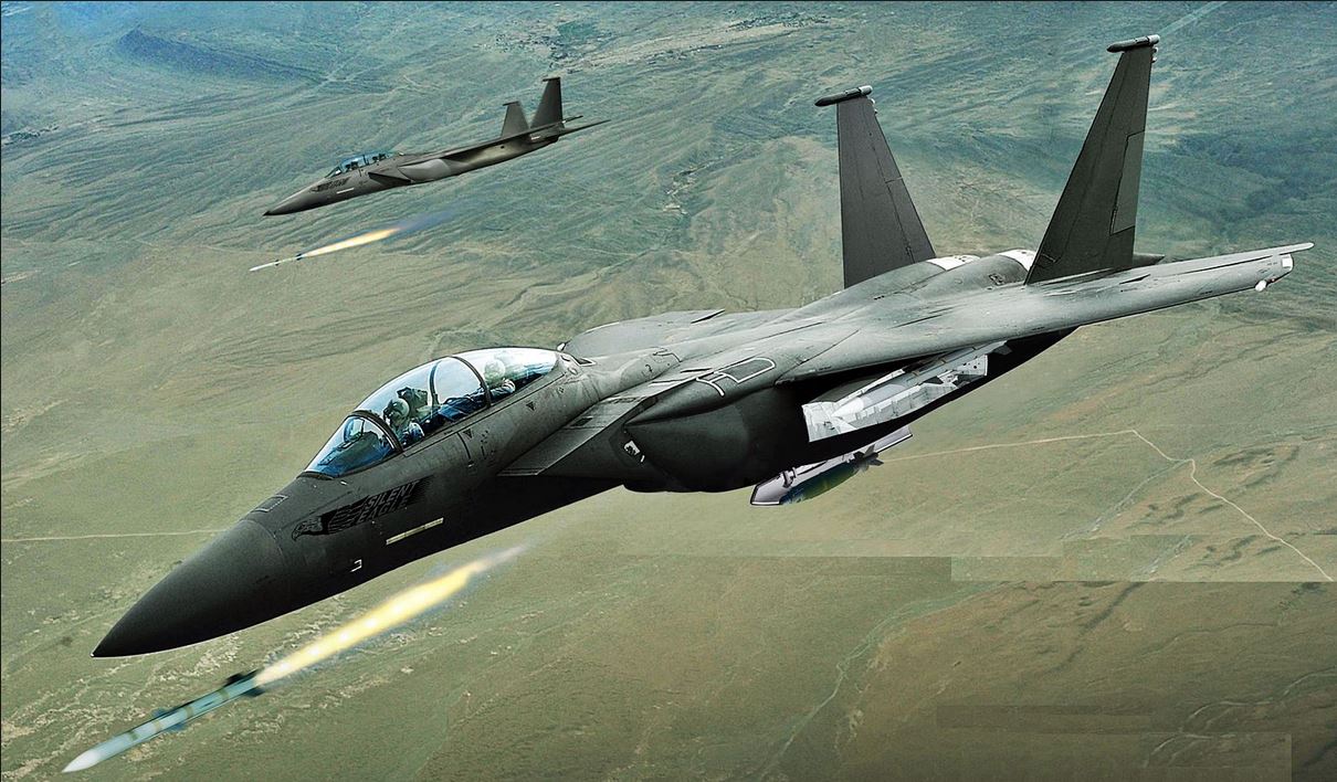 طائرات التحالف تقصف جسراُ يستخدمه داعش في الموصل