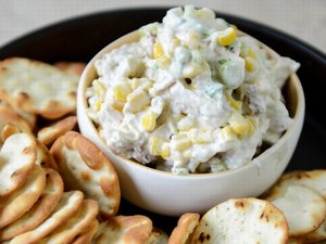 سلطة الزبادي بالذرة