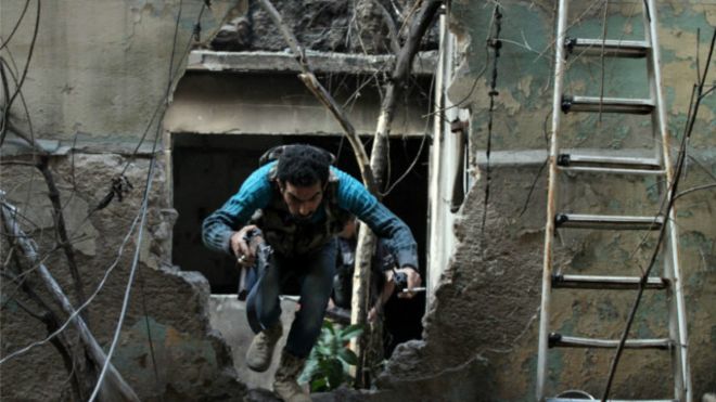 البنتاغون يعلن عن بدء برنامج لتدريب مقاتلي المعارضة السورية