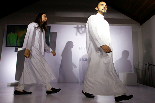 بالصور..ثوب سعودي مضاد للرصاص