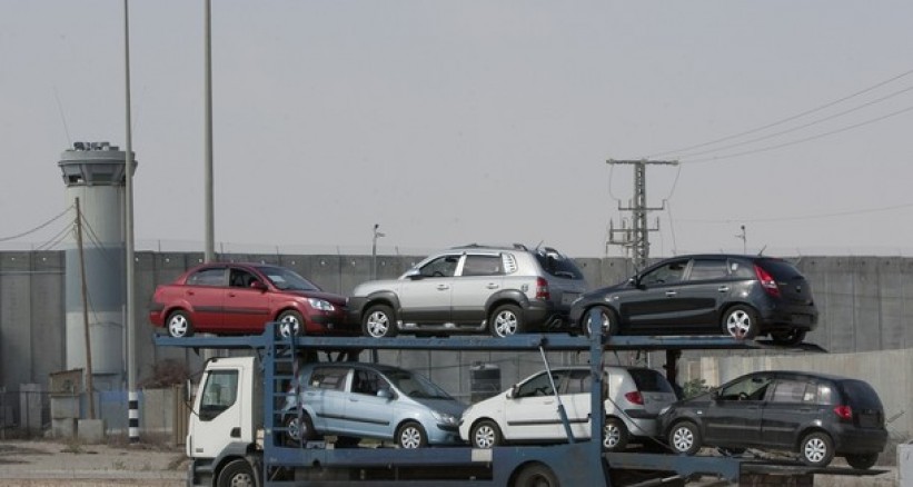 مستوردو المركبات بغزة يحملون وزارة المواصلات تداعيات فرض ضريبة 25%