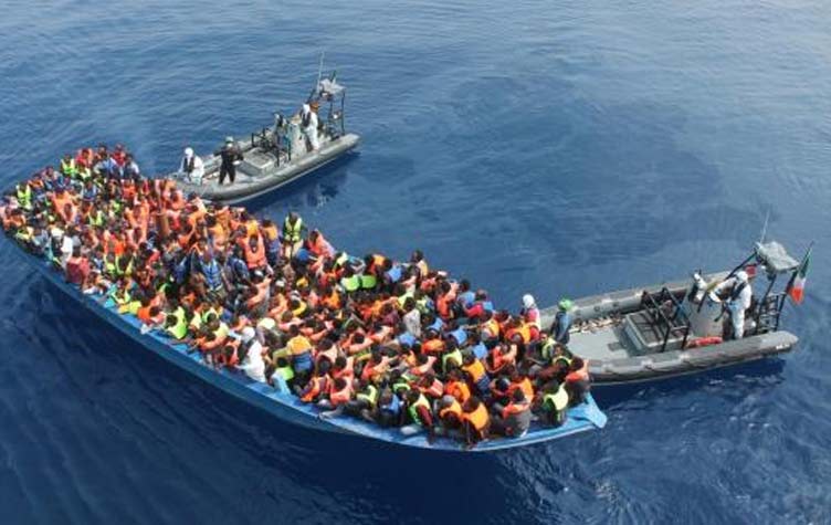 الإندبندنت: تغيرات في أساليب التهريب  للاجئين عقب مراقبة سفن الاتحاد الأوربي