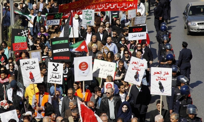 للأسبوع الرابع.. مواصلة المسيرات الاحتجاجية في عمان ضد اتفاقية الغاز