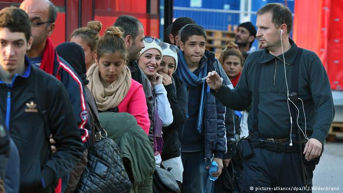 مكتب الإحصاء الاتحادي الألماني: تسجيل مليوني لاجئ خلال عام 2015