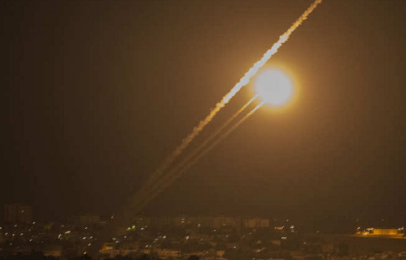 أنباء أولية : اطلاق صاروخ من قطاع غزة باتجاه المستوطنات الاسرائيلية