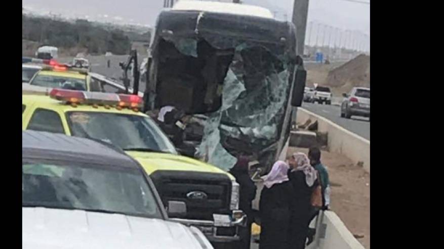 وفاة معتمر فلسطيني وإصابة 3 آخرين بحادث سير قرب المدينة المنورة