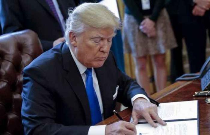 دعوى قضائية ضد ترامب لوقف قرار حظر السفر الجديد