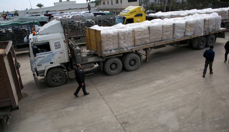 إســرائـيــل تخــنــق تجـــار غـــزة