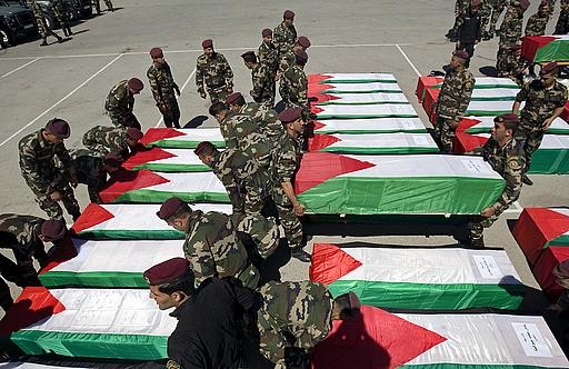 الاحتلال سيسلم قائمة بأسماء 119 شهيداً من مقابر الأرقام