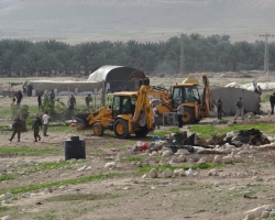 الاحتلال يدمر الطريق المؤدية لخربة الحديدية في الأغوار