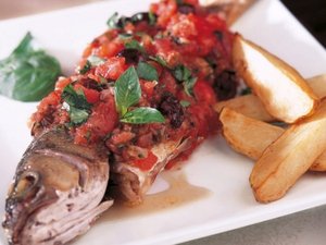 كزبريه السمك بالطماطم