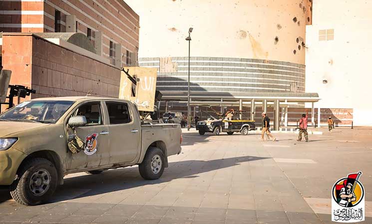 حكومة الوفاق الليبية تستعيد المقر الرئيسي لداعش في سرت