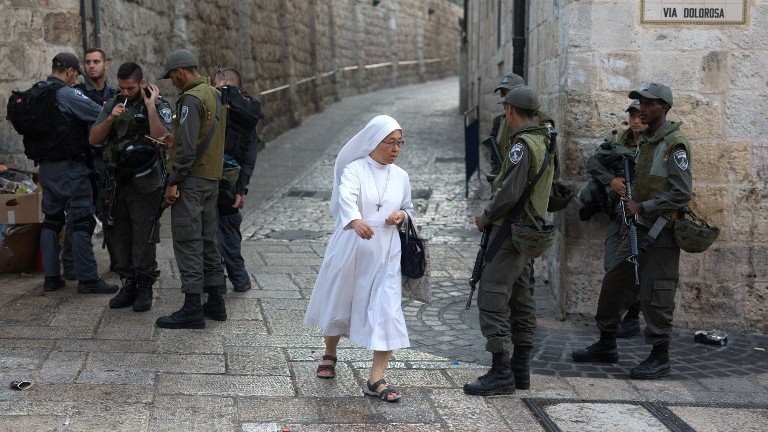 الاحتلال يعزز من قواته في القدس بحجة عيد "نزول التوراه"