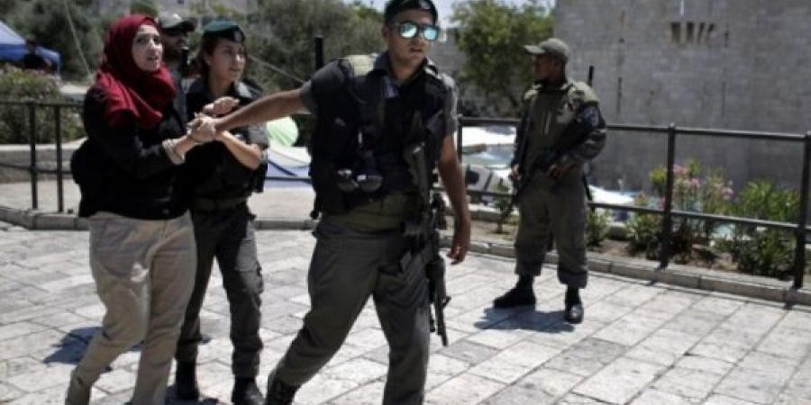 اعتقال فتاة وقمع فعالية تضامنية مع الأسرى بالقدس 