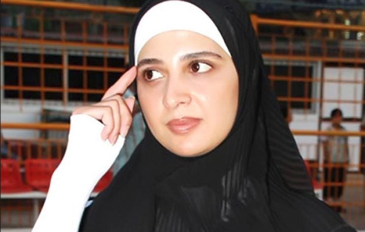 شاهدوا : حنان ترك تشعل الإنترنت بهذه الصورة.. من هو الشاب الذي تجلس بحضنه!