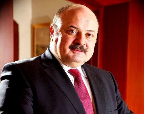 الشوا يبحث مع مسؤول أمريكي الجهود المبذولة لمكافحة غسيل الأموال وتمويل الإرهاب