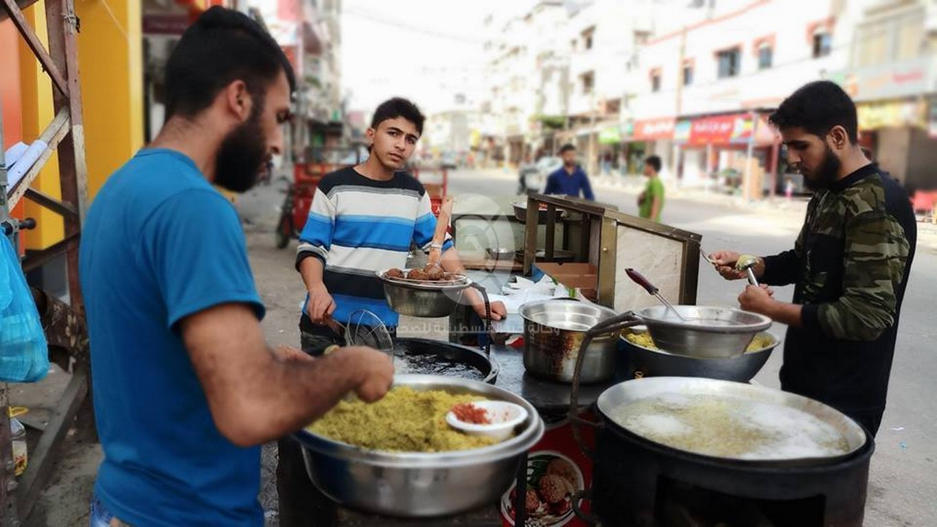 في ظل استمرار الحصار