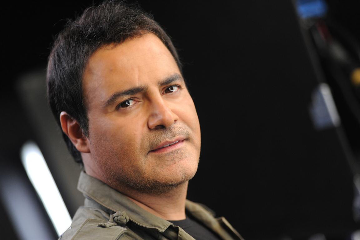 عاصي الحلاني “الفارس” في مزرعته