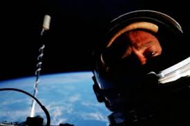 شاهد : أول سيلفي فضائي في العالم