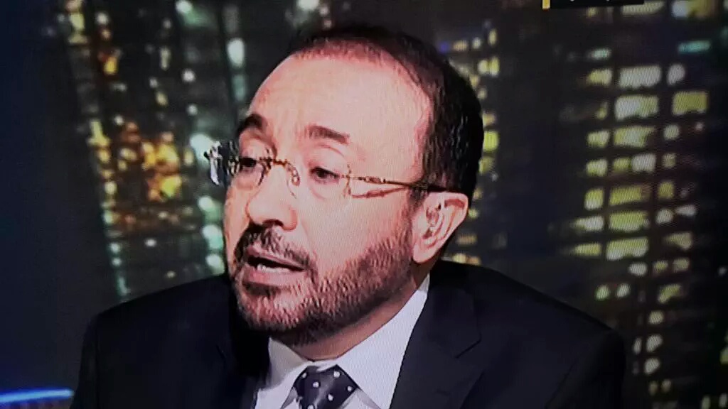 إذا أردت القضاء على ثورة شعبية ألبسها ثوبا إسلاميا ..... د. فيصل القاسم