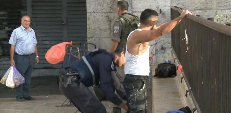 الكنيست يصادق على قانون "التفتيش الجسماني" ضد الفلسطينيين