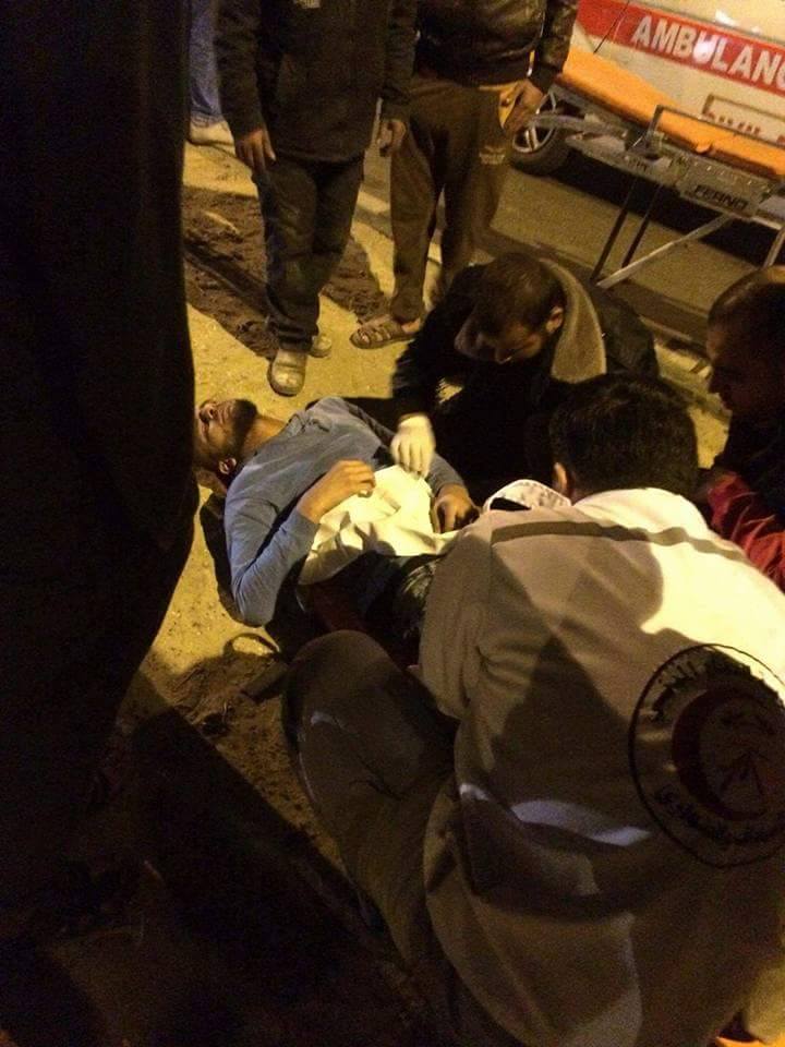 بالصور: 7 إصابات بحادث سير مروع وسط القطاع