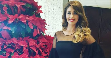 صورة: هدية بمناسبة عيد الحب تجبر مي سليم على البكاء