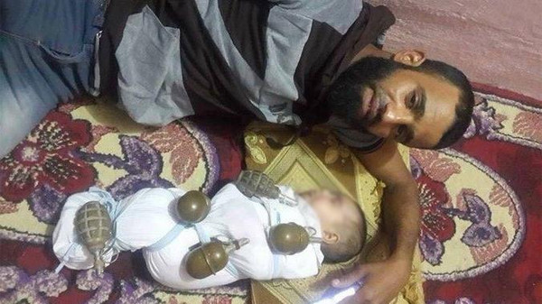 السلطات التونسية تعتقل صاحب الصورة التي ظهر فيها بجانب طفل بقنابل