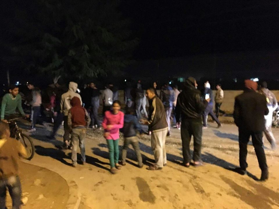 بالصور: أهالي خانيونس يتظاهرون احتجاجاً على الانقطاع المستمر للكهرباء