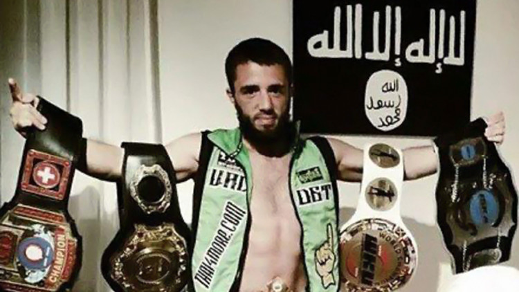 "داعش" يعدم بطل العالم للملاكمة التايلاندية الألماني "غاشي"