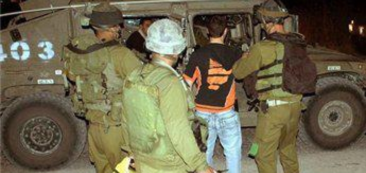 قوات الاحتلال تعتقل طفلين من حي الطور بالقدس