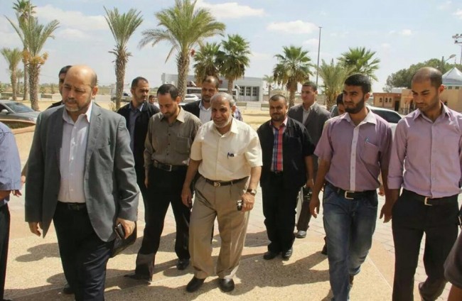 صحيفة كويتية : اتفاق خطي بين حماس و مصر على فتح معبر رفح عدة أيام أسبوعياً