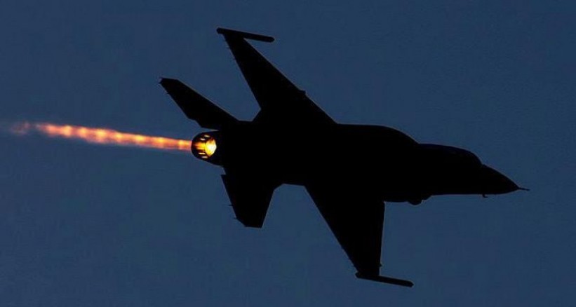 الاحتلال يشنّ غارات وهمية في قطاع غزة