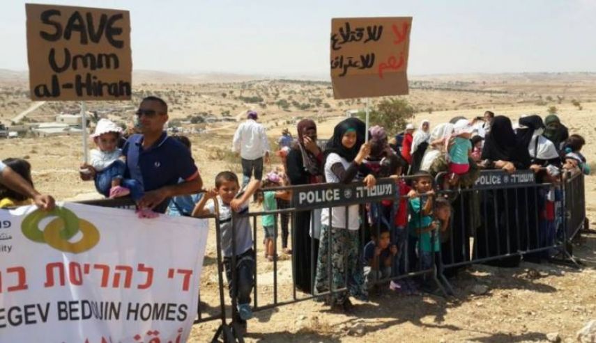 أهالي "أم الحيران" ينفون مزاعم إسرائيلية بالتوصل لاتفاق معهم