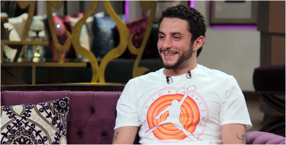 بالفيديو : أحمد الفيشاوي يشتبك مع الصحفيين بافتتاح مهرجان الإسكندرية.. والسبب زوجته!